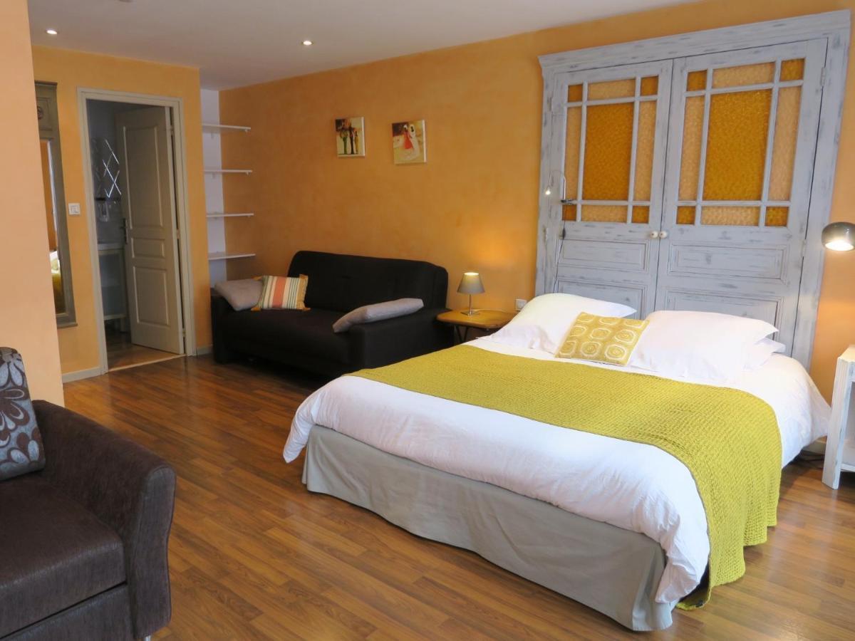 Chambres Du Petit Bois Charleville-Mézières Dış mekan fotoğraf